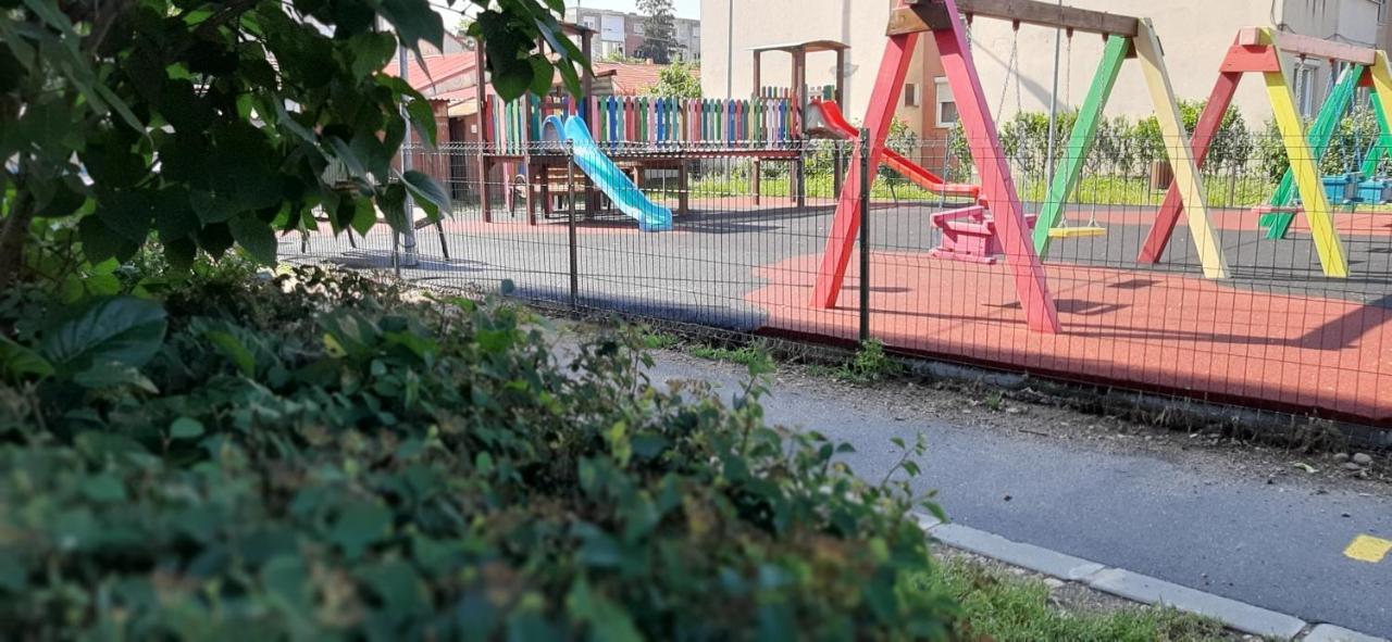 Alice Apartment Αράντ Εξωτερικό φωτογραφία