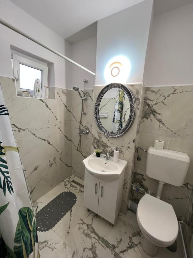 Alice Apartment Αράντ Εξωτερικό φωτογραφία